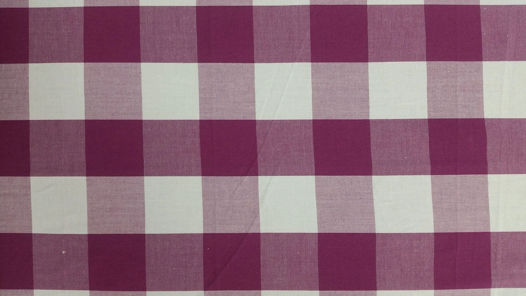 COTTON POPLIN YARN DYED "BUFFALO" CHECK STRETCHED WOVEN - SHIRTING FABRIC<br><h6>4-PURPLE/WHITE<br>252-CPOXPLD-BUF</h6>