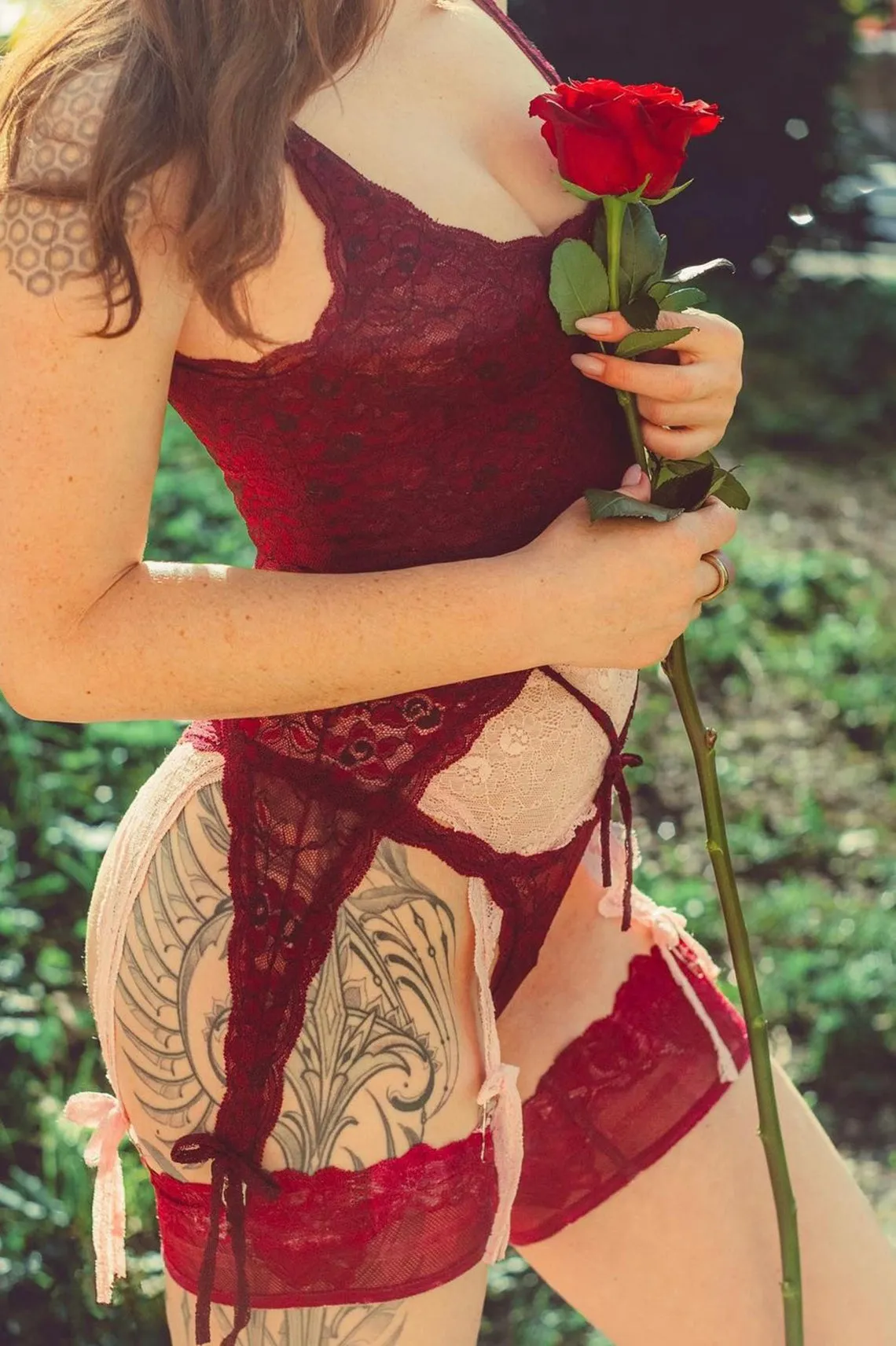 READY TO SHIP / Rosehip Garter Tank in Burgundy and Pink Surplus Lace (1S,1M)