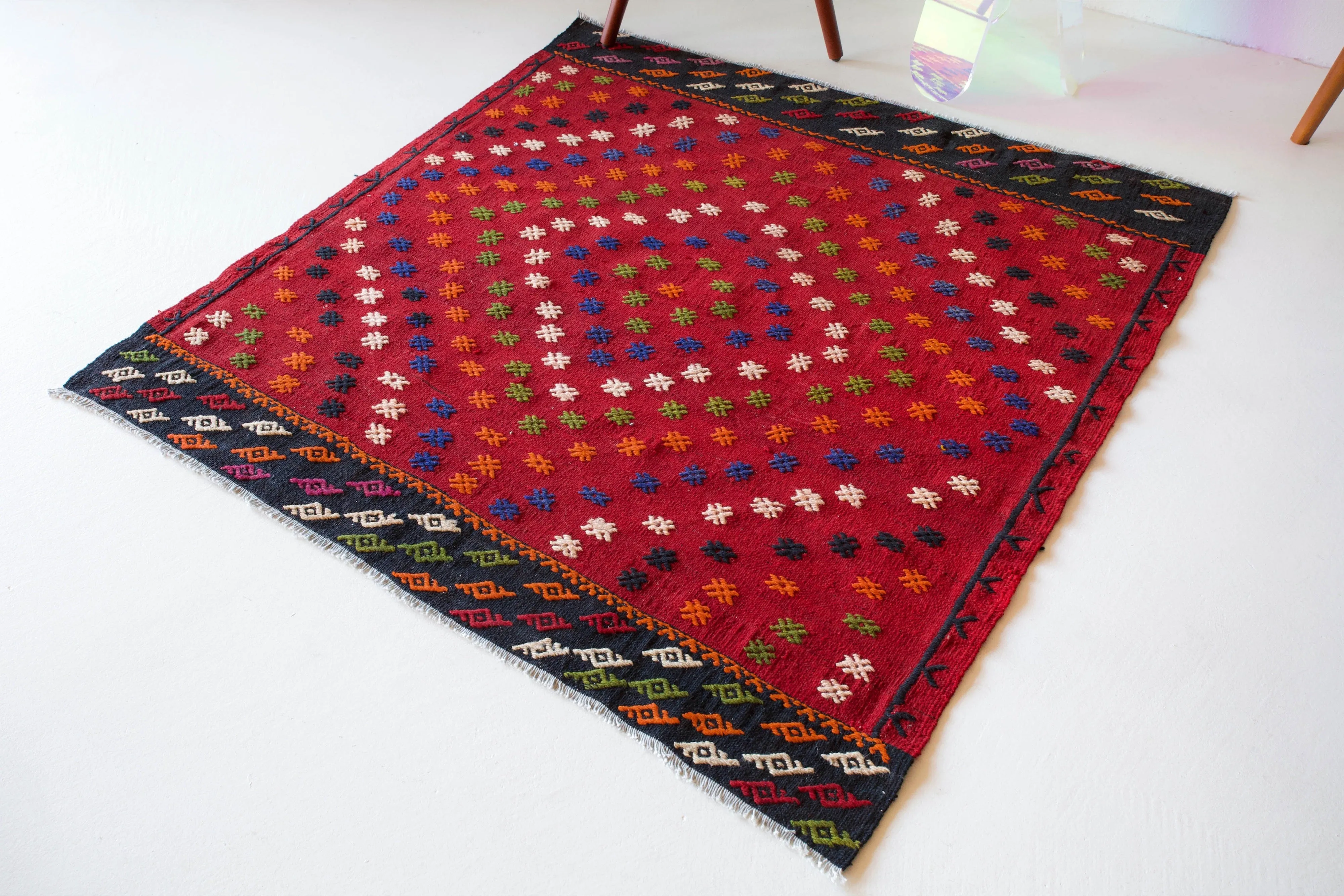 Vintage Mini Turkish Kilim Rug 4'5"x4'6"