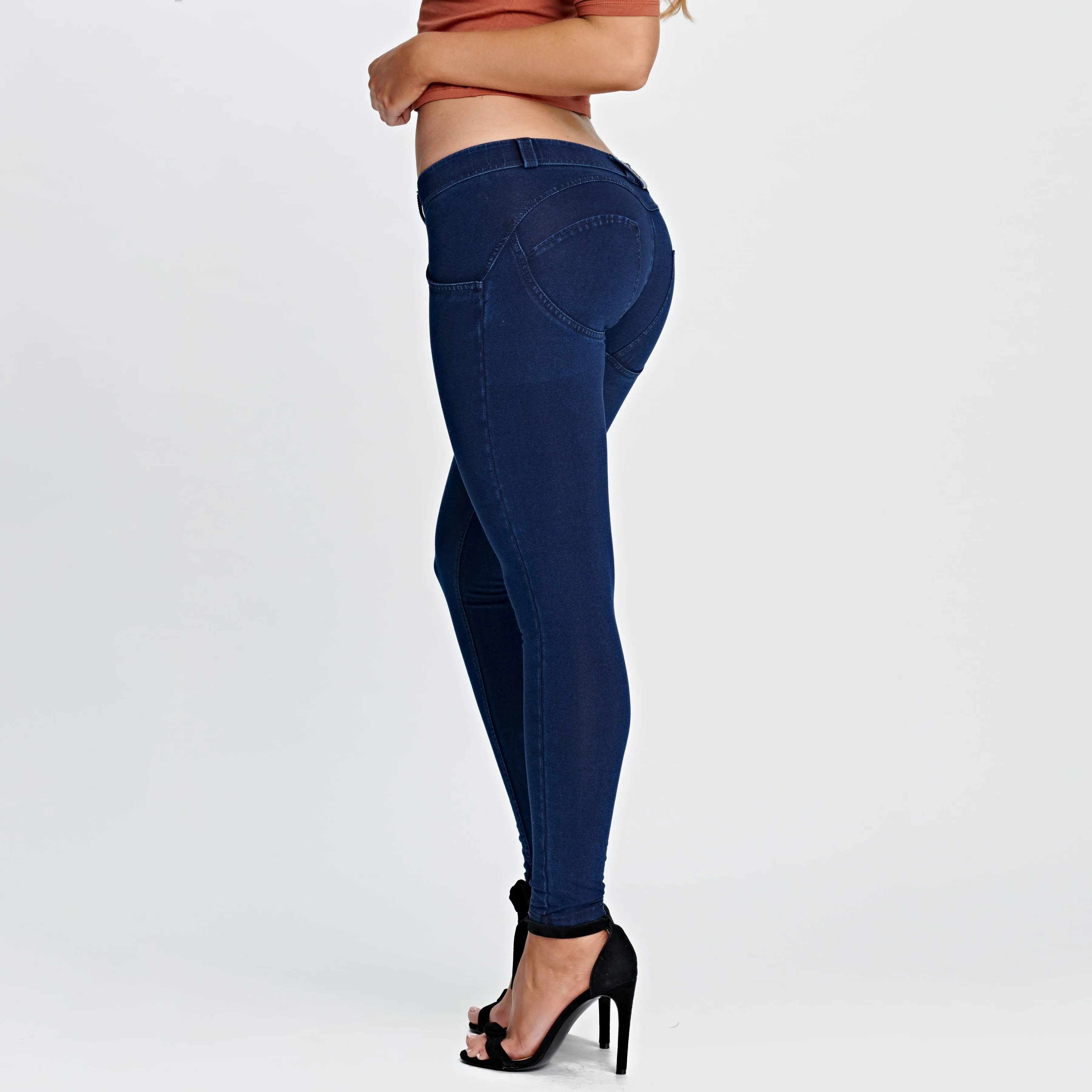 WR.UP® Denim - Low Waist - 7/8 Length - Dark Blue   Blue Stitching